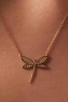 Elevate your style with the enchanting beauty of our 14k Solid Gold Dragonfly Necklace. Crafted with meticulous artistry, this necklace features a delicate dragonfly pendant suspended from a radiant gold chain, infusing your look with a touch of nature's elegance. Whether you're searching for a thoughtful gift for her or a meaningful gesture for your girlfriend, this necklace captures the essence of grace and transformation. The dragonfly, symbolizing change and adaptability, adds a layer of significance to this stunning accessory. With its timeless charm and versatile design, this pendant necklace is the perfect way to express your appreciation and affection. D E T A I L E D - D E S C R I P T I O N: *Item : Necklace *Metal : 14k Solid Gold *Choice of Gold Color: Rose Gold / Gold / White G Thoughtful Gifts For Her, Dragonfly Necklace, Dragonfly Pendant, Bracelets Diy, Rose Gold Chain, Beaded Bracelets Diy, Girlfriend Gift, Metal Necklaces, Gold Gold