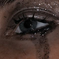 Holly Black, Aesthetic Eyes, Taylor Swift Album, Feminine Aesthetic, Star Girl, Makeup Art, Makeup Inspo, Maquillaje De Ojos