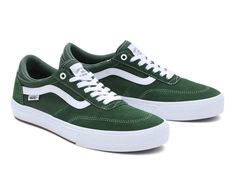 Vans Skateboarding Shoes Since 1966 Heritage Aesthetic, An Old Soul, Green Vans, Style Vans, Skateboarding Shoes, Vans White, Vans Style, White Vans, Skate Shoe