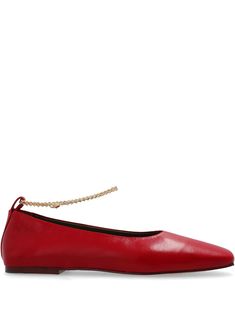 red leather smooth grain lobster-fastening chain ankle strap square toe branded leather insole flat leather sole This piece comes complete with a protective dust bag. Chanel 2, Ballerina Shoes, Iconic Bags, Demi Fine Jewelry, Flat Boots, Exclusive Fashion, Fine Earrings, Ballet Flat Shoes, Pump Sandals