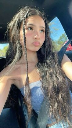 Aesthetic Girls Pretty, Easy Pics To Take By Yourself, Asian Dyed Hair Ideas, Pretty Asians With Long Hair, Pretty Girls With Dark Hair Long, Pretty Girl Hairstyles, Cute Hairdos, Hair Inspo Pics, Summer Curly Hairstyles