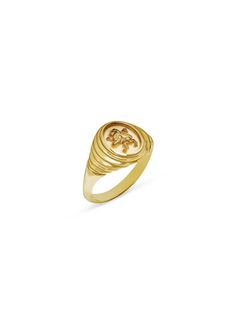 This bold signet ring from Retrouvaí is detailed with an intricately crafted lion center. Ring is engraved with the message 'fearless and extraordinary'. Handcrafted in 14-karat yellow gold. Measures 7/16-in. tall. Fantasy Collection, Gold Signet Ring, Yellow Gold Jewelry, Pinky Ring, Signet Ring, Womens Jewelry Rings, Lion, Gold Jewelry, Ring Size