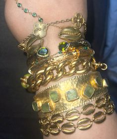 #gold #goldjewelryideas #maximalism #vintage Jewelry For Summer, Silver Bracelet Stack, Festival Fits