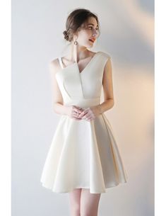 Simple Champagne Homecoming Party Dress Short with Asymmetrical Straps Champagne Party Dress, Simple Cocktail Dress, Homecoming Party, Gaun Fashion, White Cocktail Dress, Party Dress Short, Cocktail Party Dress, Beautiful Clothes, Formal Party