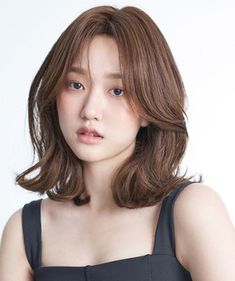 Korean Medium Hair, Middle Hair, Asian Short Hair, Short Hair Haircuts, Hairstyles Haircuts