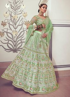 Latest Indian Wedding Green Lehenga choli, Bridal Lehenga, Wedding Dress, Pakistani Lehenga,Ready to Wear For Party Lehenga Wedding Dress, Wedding Dress Pakistani, Bridal Lehenga Wedding, Lehenga For Girls, Lehenga Choli Latest, Latest Lehenga Designs, Green Lehenga Choli, Pakistani Lehenga, Dress Pakistani