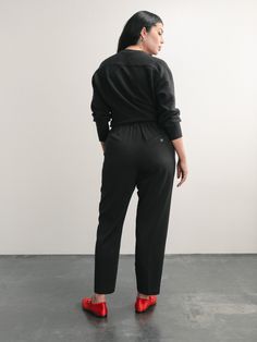 If you’re looking for the classic Audrey Hepburn cigarette pant, this is it. Made of a soft and stretchy fabric, it’s incredibly comfortable and has elastic at the back waistband for extra comfort—along with a cool slant back pocket. Hitting at the perfect crop for a loafer, slide or even boot, it’s a versatile pant that will last for the long haul, just like your own personal legacy. Paloma Dress, Suede Pillows, Denim Hat, Women Encouragement, Trouser Pants Women, Long Haul, Engineered Garments, Sleeveless Sweater, Audrey Hepburn