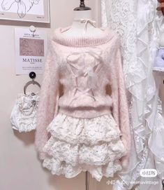 Soft Outfits, Kawaii Goth, Upcycle Sewing, Pink Winter, Outfit Shop, Future Outfit, La Fashion, Virtual Closet