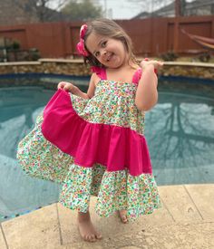 Beautiful sundress with elastic back and flutter sleeves. Sizing chart in pictures Cheap Sundress For Play, Cheap Sundress For Playtime, Pink Floral Sundress, Kids Summer Clothes, Summer Outfits Kids, Floral Sundress, Spring Dress, Diy Fabric, Flutter Sleeves