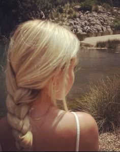 Malibu Barbie Doll, Blonde Aesthetic, Hairstyles 2024, Shotting Photo, Pink Aura, Blonde Hair Inspiration, Dream Hair, Look Here, Aesthetic Hair