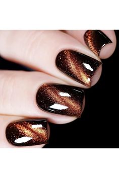 Nail For Fall 2024, Brown Tiger Eye Nails, Burgundy Cat Eye Nail Designs, Thanksgiving Nails Cat Eye, Brown Cats Eyes Nails, Black And Orange Cat Eye Nails, Dark Brown Cat Eye Nails, Cateye Halloween Nail Designs, Cats Eye Nails Design Ideas Fall