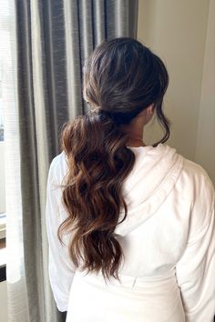 Low messy bridesmaid ponytail hair inspiration Dark Hair Ponytail Hairstyles, Simple Wedding Hairstyles Ponytail, Wedding Ponytail Hairstyles Dark Hair, Low Ponytail Wedding Hair Dark Hair, Messy Ponytail Bridal Hair, Bridal Hair Ponytail Brunette, Messy Curled Ponytail, Low Curled Ponytail, Textured Ponytail Wedding