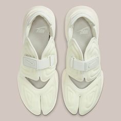 Nike Air Aqua Rift Split Toe Sail White Sandal Shoes Women Size 5 New CW7164-100 | eBay Spring Open Toe Sneakers With Rubber Sole, Flat Sneakers With Arch Support For Summer, Flat Summer Sneakers With Arch Support, Summer Sneakers With Arch Support, Comfortable White Ankle Strap Sandals, White Slip-on Closed Toe Sandals, Nike Leather Sandals With Removable Insole, Nike Leather Sport Sandals With Cushioned Footbed, Nike Slides With Cushioned Footbed And Round Toe