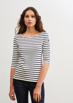 Practical, well-made, long-lasting, and outdoorsy, this Breton tee can be dressed up as a stylish yachting statement, dressed down for a casual, everyday look, or in sportswear attire with jeans or shorts. Evocative of French style, simply combine this GARDE-COTE striped top with a blazer for a classic, casual-chic look.UV sun protection: using the U.V Skin-Protection microfiber, SAINT JAMES offers a specially designed garment to protect your body against harmful solar rays. This polyamide micro Breton Stripe Shirt, Breton Shirt, Nautical Shirt, Sailor Shirt, Striped Tops Women, Sport Top, Form Fitting Dress, Saint James, Nautical Fashion