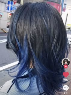 Navy Blue Short Hair, Blue Highlights On Short Black Hair, Short Black Hair With Blue Streaks, Dark Blue Streaks In Black Hair, Wolfcut With Blue Highlights, Dark Blue Hair With Light Blue Streaks, Anya Hair, Blue Highlights In Black Hair