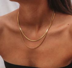 Twisted chain blade necklace. Simple with just enough edge. Stainless steel. Material: 18K Gold Plated Stainless steel Double Strand Curb Chain Necklace, Blade Necklace, Twisted Chain, Necklace Simple, Online Clothing Boutiques, Double Chain, Stainless Steel Material, Steel Material, Boutique Clothing