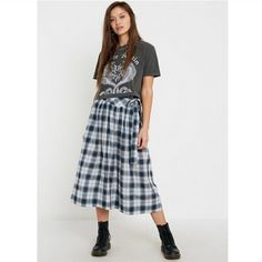 Urban Outfitter Plaid Belted Skirt Nwt Size Xs Blue Plaid Skirt Outfit, Skirts Plaid, Blue Plaid Skirt, Belted Midi Skirt, Plaid Skirt Outfit, Belted Skirt, Urban Outfitters Skirt, Skirt Belt, Plaid Fashion