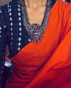 #NusratZahan Saree Blouse Combination, Indigo Blouse, Saree Jewellery, Print Saree, Saree Blouse Designs Latest, Trendy Sarees