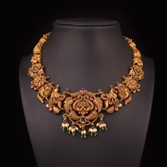 Nakshi Necklace, New Necklace Designs, Gold Earrings For Kids, Temple Jewelry Necklace, Indian Wedding Jewelry Sets, Long Haram, Bridal Necklace Designs, Neck Pieces Jewelry, Gold Jewels Design