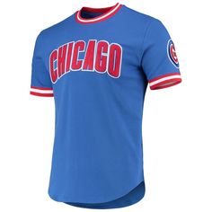 Represent your Chicago Cubs fandom in a Pro Standard T-shirt that's sure to grab everyone's attention. This throwback-inspired top combines the feel of a comfy tee with the design of a jersey, including a bold chenille wordmark across the chest and detailed Chicago Cubs patches on both sleeves. Along with a classic droptail hem, it's finished with clean woven stripes accenting the collar and cuffs. Brand: Pro Standard Crew neck Heat-sealed chenille applique with embroidered and felt detail Heat- Throwback Crew Neck Fan Merchandise Tops, Throwback College Tops With Embroidered Logo, Baseball Season Jersey Crew Neck Tops, Jersey Crew Neck Tops For Baseball Season, Throwback Short Sleeve Tops For Sports, Throwback Short Sleeve Tops For Sports Events, College Throwback T-shirt With Team Logo, Throwback Crew Neck T-shirt For Fan Gear, Throwback Jersey Crew Neck Tops