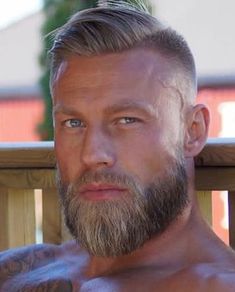 Shaping Mens Beard, Beard Tips, Mens Hairstyles With Beard, Best Beard Styles, Grey Beards, Viking Beard