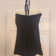 H&M Black Halter Top Size Medium Very Soft Material Black Halter Neck Top With Built-in Bra, Black Halter Top, Black Halter, Soft Material, Halter Top, H&m, Womens Tops, Size Medium, Women Shopping