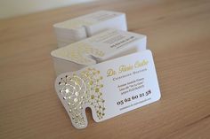 Dental Wallpaper, Dental Business Cards, Dentist Office Design, Dental Business, Dental Logo Design, Dentist Clinic