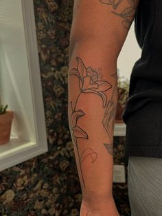 Flower Tattoo Ideas, Bff Tattoos, Collar Bone Tattoo, Classy Tattoos, Flower Tattoo Designs