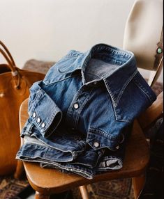 Flatlay Fashion, Denim Inspiration, Flatlay Styling, American Denim, Rugged Style, Love Jeans, Leather Denim, Heritage Fashion