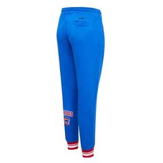 Cap off every Chicago Cubs outfit in style with these Mash Up sweatpants from Pro Standard. They feature a prominent applique of the team's crest on the front, as well as more eye-catching graphics on the back of the left leg that are sure to get you amped up for game day. The plush fleece lining and elastic cuffs ensure you'll be able to comfortably cheer the Chicago Cubs on to victory. Brand: Pro Standard Fleece lining Material: 100% Cotton Heat-sealed applique Imported One back pocket Officia Sporty Streetwear Bottoms With Logo Detail, Collegiate Style Sports Bottoms With Letter Print, Sporty Streetwear Pants With Logo, Team Spirit Cotton Bottoms For Sports Events, Cotton Athleisure Pants For Sports Events, Team-colored Casual Bottoms For Sports Events, Casual Sports Team-colored Bottoms, Cotton Sports Bottoms With Team Spirit Style, Casual Team-colored Bottoms For Sports Events