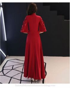 Red Chinese Dress Traditonal Dress Cheongsam Modern Dress, Red Chinese Dress, Red Cheongsam, Qipao Pattern, Cheongsam Modern, Standing Collar, Chinese Dress, Modern Dress, Cheongsam