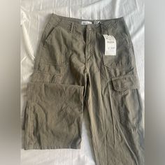 Green Zara Cargo Pants Never Worn With Tags Spring Mid-rise Khaki Cargo Pants, Mid-rise Wide Leg Cargo Pants For Spring, Zara Cargo Pocket Bottoms For Spring, Zara Cargo Bottoms For Spring, Zara Mid-rise Cargo Pants With Pockets, Zara Wide Leg Cargo Pants With Cargo Pockets, Zara Wide Leg Cargo Pants With Pockets, Zara Casual Wide Leg Pants With Pockets, Zara Casual Wide Leg Full Length Pants