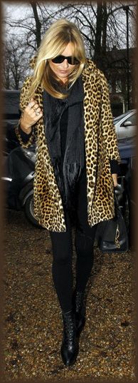 Another example of leopard print worn correctly. Kate Moss Style, Wild Print, Behati Prinsloo, Animal Print Fashion, Nicole Richie, Rosie Huntington Whiteley