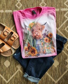 Casual Cow Print T-shirt For Summer, Summer Cow Print Crew Neck T-shirt, Gift For Mothers Day, Graphic Ideas, Cute Shirt, Highland Cow, Mother Day Gifts, Cute Shirts, Funny Tshirts