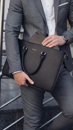 Leather Office Bags For Men, Men’s Briefcase, Laptop Bags For Men Style, Man Bags Fashion For Men, Office Bag For Men, Men Bags Fashion, Mens Carry On Bag, Leather Briefcase Men Business, Mens Handbag