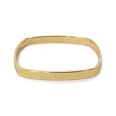 Our medium square bangle is modern and minimal. A versatile bangle to wear alone or stacked. Handcrafted in NYC Choose from 14k gold, rose gold, rhodium, or gunmetal Fits like a 2 1/2" diameter bangle (medium size) 1/4" | 6.4mm wide Brass with nickel free electroplating Clear protective finish prevents premature wear and tarnish Comes in a signature pouch with box Remove electroplated jewelry when bathing, showering or swimming. Avoid direct contact with perfume, lotions or other chemicals. Wipe Square Bangles, Silver Anklets Designs, Gold Bangles For Women, Gold Bangle Set, Anklet Designs, Modern Gold Jewelry, Bangles Gold, Gold Mangalsutra Designs, Gold Mangalsutra