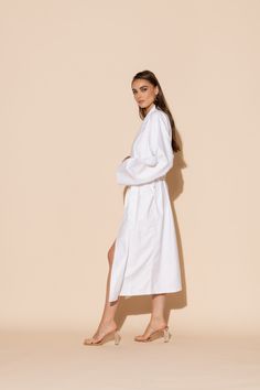 This luxurious Hotel single layer long robe in white is a must-have, whether lounging by the pool, relaxing at home, indulging in a spa day, or on vacation. The ultra-soft microfiber gives off ultra luxe vibes. Machine washable for ease of care. Luxurious Hotel, Spa Day, On Vacation, The Pool, One Size Fits All, White Dress, At Home, Spa, Pool