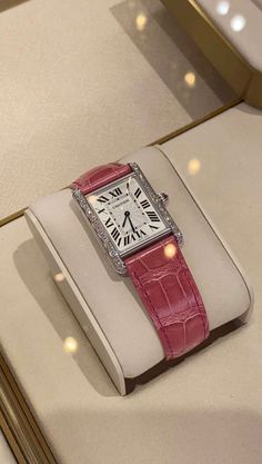 Luxury Pink Diamond Watch Elegant Style, Elegant Rose Gold Cartier Watch Accessories, Pink Cartier Watch, Luxury Pink Watches With Subdials, Luxury Pink Analog Watch, Pretty Watches, Fancy Jewelry Necklace, Watch Fashion, Luxe Jewelry