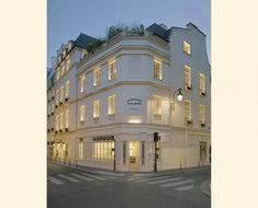 Château Voltaire | Luxury Hotel in Paris | Official website Chateau Voltaire Paris, Chateau Voltaire, Parisian Luxury, Parisian Art, Saint Roch, Hotel In Paris, Paris Hotel, Jardin Des Tuileries, Paris Guide