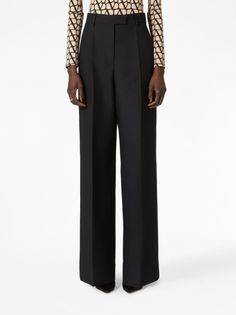 Valentino Garavani Crepe Couture Tailored Trousers - Farfetch Valentino Suit, Valentino Ready To Wear, Canvas Pants, Outfit Design, Full Look, High Rise Pants, Tailored Pants, Silk Crepe, Tailored Trousers