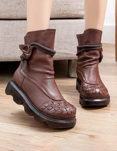 Platform Boots Winter, Obiono Shoes, Elegant Chunky Heels, Leather Platform Boots, Casual Ankle Boots, Chunky Shoes, Women Shoes Online, Boots Winter, Retro Shoes