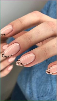 Tiktok: @susiexxi Safari Nails, Kutek Disney, Gel Natural, November Nails, Leopard Print Nails, Smink Inspiration, Minimal Nails, Leopard Nails, Makijaż Smokey Eye