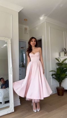 Pink Maxi Dresses, Kerina Wang, Casual Trendy Outfits, Mini Prom Dresses, Fashion Everyday, Royal Clothing, Corset Dress Prom, Party Inspo