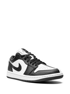 Jordan Low 1, Jordan Lows, Air Jordan Low, Jordan Low, Jordan Air, Womens Jordans, Fall 2023, Sneakers White, Air Jordan