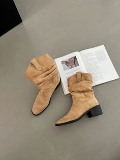 Lasaky - Western Style Chunky Heel Suede Knee-High Boots with Fur Cuff Chelsea Boots Boots With Fur, Fur Heels, Rough Heels, Suede Boots Knee High, Fur Boots, Toe Sandals, Suede Shoes, Chunky Heel, Western Style