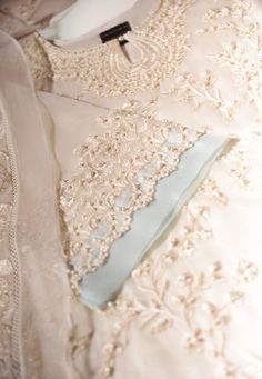 Elegant Organza Lehenga With Pearl Embroidery, Elegant Organza Lehenga With Intricate Embroidery, Elegant Cream Lehenga With Pearl Embroidery, Wedding Sets With Pearl Embroidery On Tissue Silk, Cream Silk Sets For Wedding, Elegant Embroidered Organza Lehenga, Elegant Cream Lehenga With Intricate Embroidery, Elegant Unstitched Organza Lehenga, Cream Silk Wedding Set