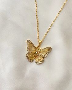 Big Butterfly Necklace Stone Butterfly Necklace Dainty - Etsy Cute Necklaces Gold, Cute Jewelry Gold, Butterfly Neckless, Butterfly Jewelry Necklace, Jewelry Accessories Necklaces, Bd Gift, Etsy Jewelry Necklace, Perfume Cream, Dainty Butterfly Necklace