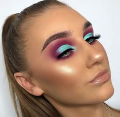 Maquillage Yeux Cut Crease, Makeup Cantik, Bold Eye Makeup, Eye Makeup Looks, Eye Makeup Art, Makeup Goals