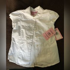 Izod 7 Regular White Short Sleeve Dress Shirt. Nwt White Short Sleeve Dress Shirt, White Short Sleeve Dress, Collard Shirt, Blue White Top, White Dress Shirt, Uniform Shirts, Short Sleeve Dress Shirt, Girls Uniforms, Girls Blouse