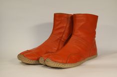 Orange tabi, ninjashoes, jikatabi. Japanese orthopedic shoes with rubber soles and leather or cotton upper. Our shoes are made with love and are distinguished by their high quality! Orange Round Toe Boots For Fall, Orange Leather Ankle-high Boots, Orange Leather Boots For Spring, Casual Orange Round Toe Boots, Orange Round Toe Boots With Leather Sole, Desert Shoes, Shoe Room, Tabi Boots, Shoes Orange